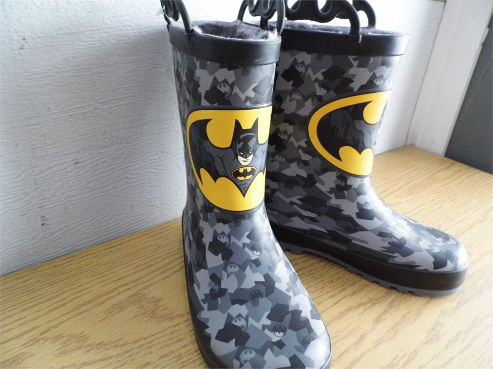 Fargo Liquidators - Batman Boots